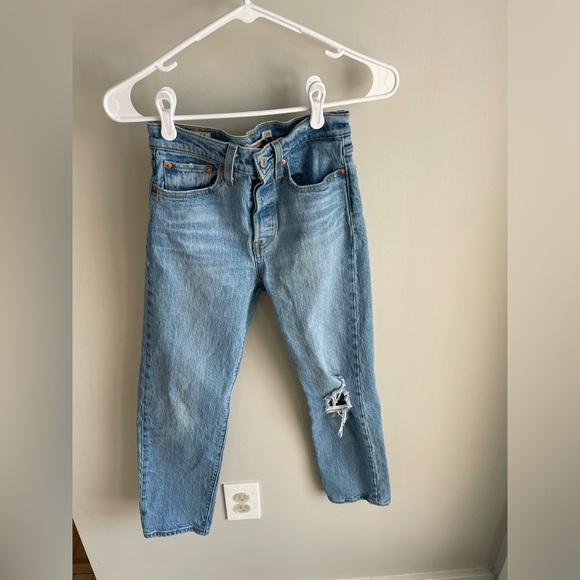 Levi's Wedgie Straight Fit Jeans - Tango Fray Light Wash Distressed - Size 24 - Picture 7 of 16